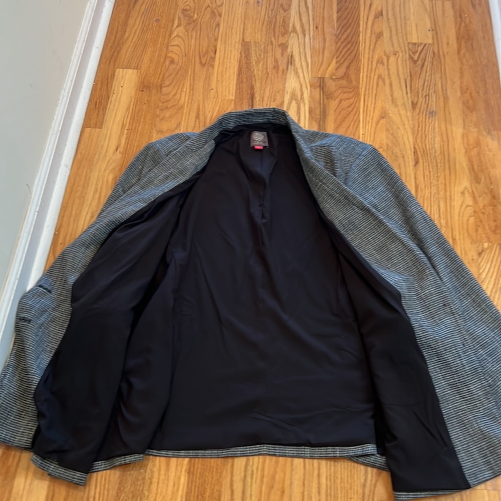 Vince Camuto Women’s Blazer Plus - Picture 9 of 9